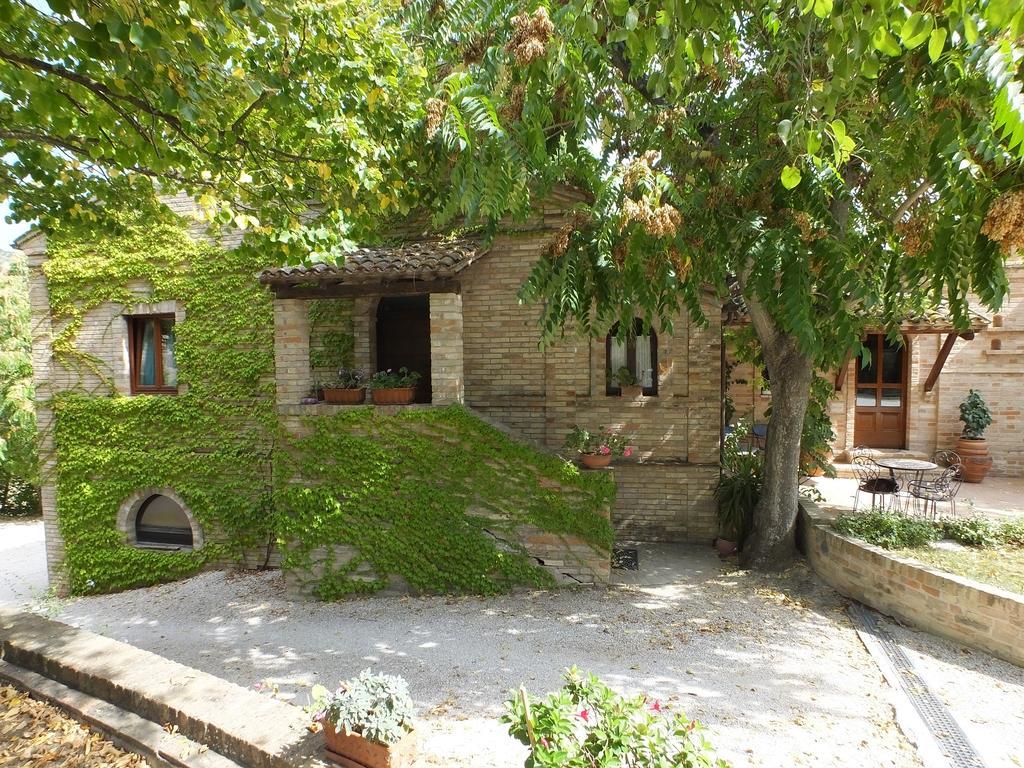 Agriturismo La Campana Villa Montefiore dellʼAso Екстериор снимка